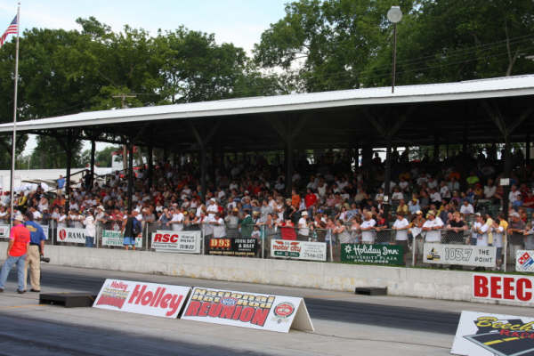 Covered stands at Beech Bend Covered stands at Beech Bend